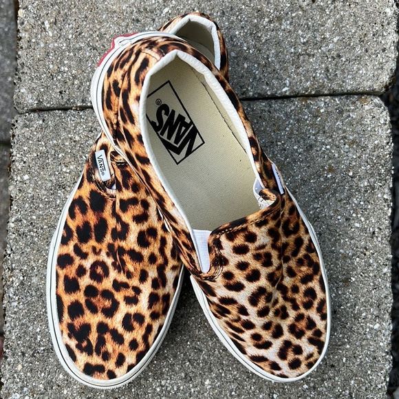 Vans Shoes - Vans Classic Slip-On Leopard EUC